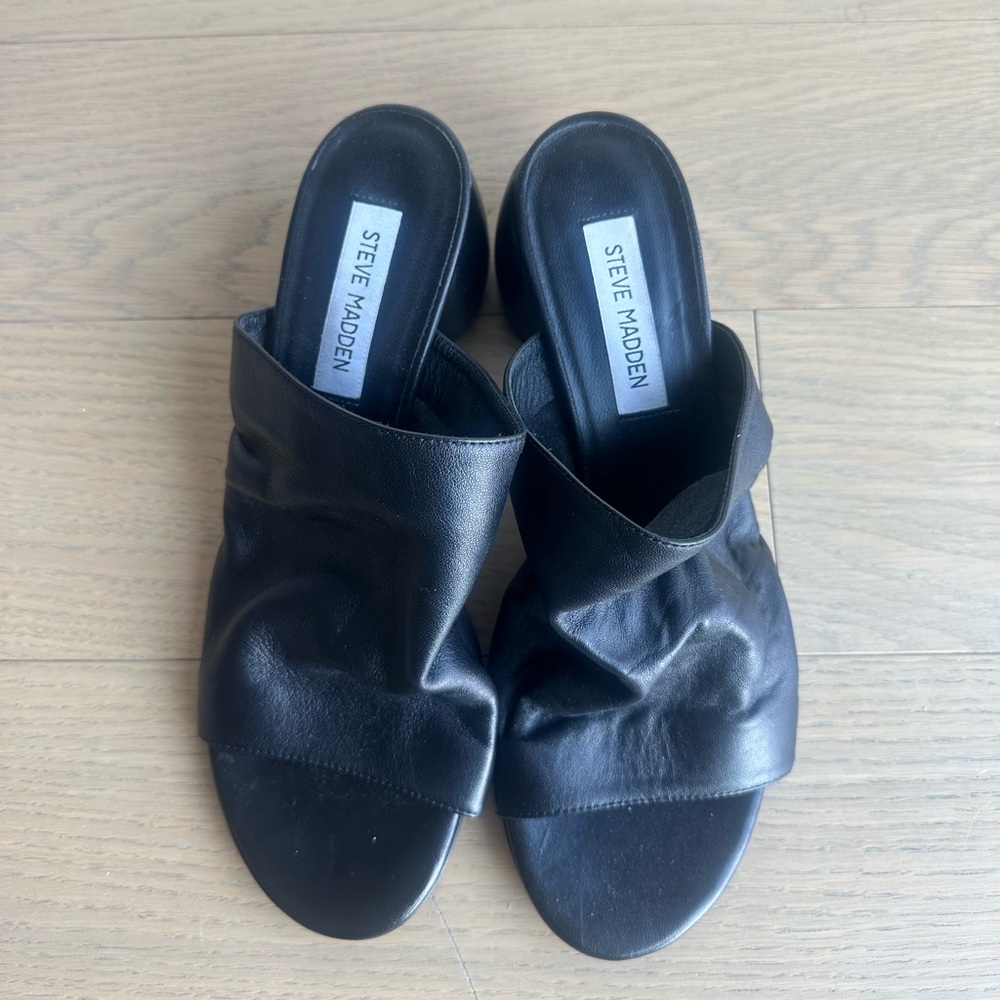 Steve Madden open toe sandals